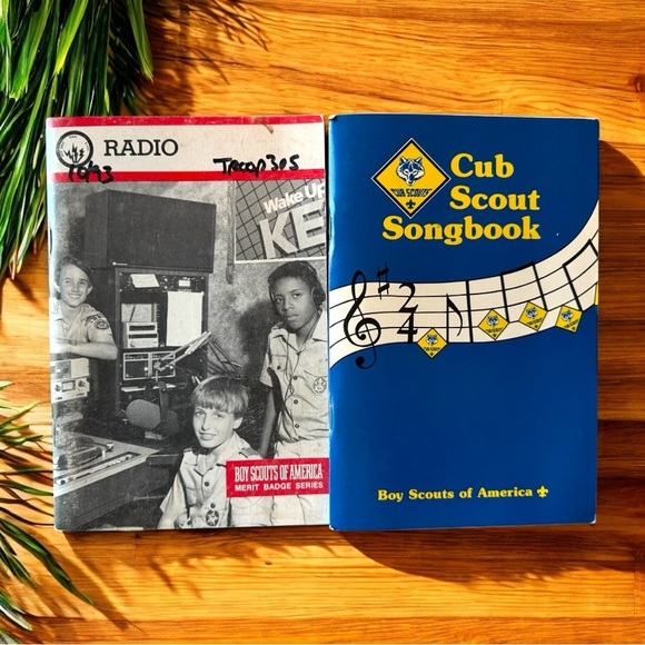 VINTAGE 90s Boy Scouts of America Handbooks & Guides - Lot of 6 - Retro / BSA - Picture 3 of 10